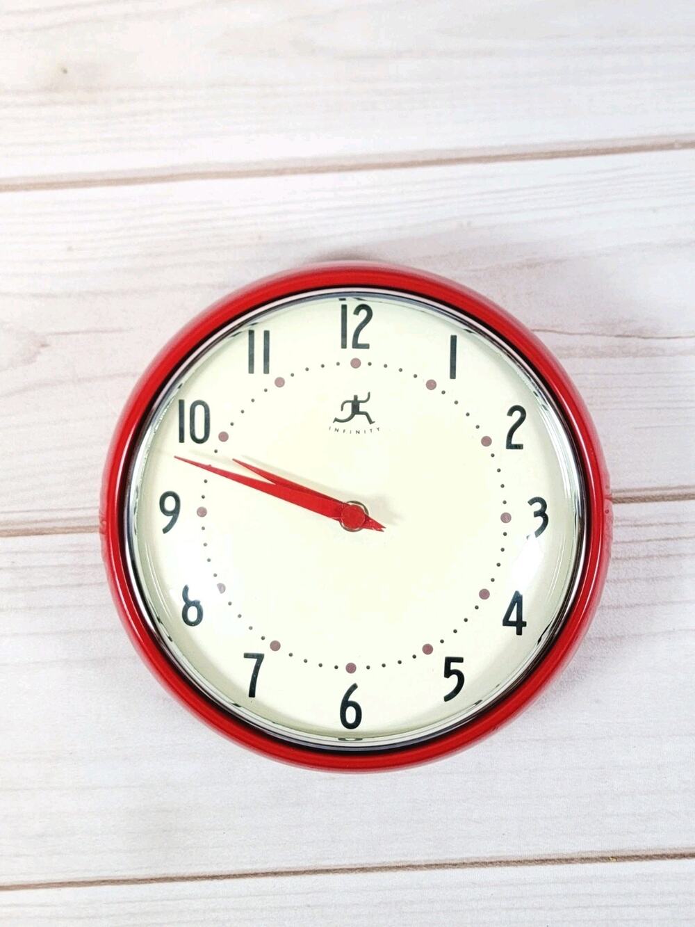 Infinity Retro Modern Red Wall Clock Vintage 2005